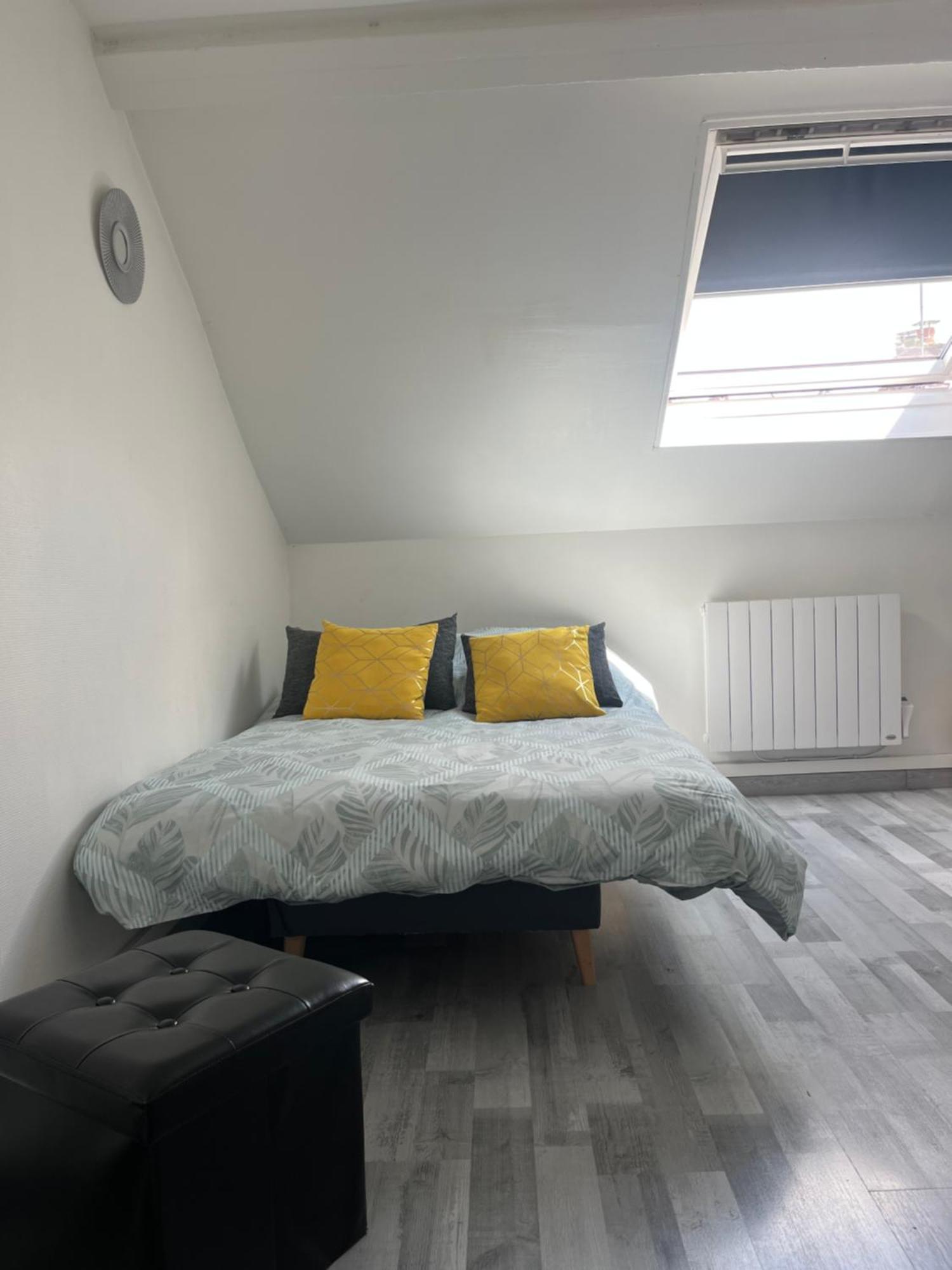 Studio / Chambre Calme Pres De L'Etang St Pierre. Amiens Eksteriør billede
